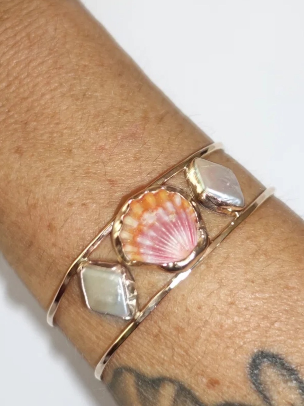 GOLDEN HOUR HAWAII (Hard to Find Sell Out Bracelet Hand Made) - Picture 3 of 4